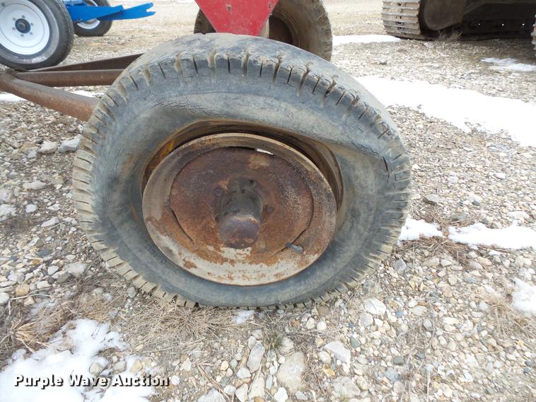 image for item EA9662 (2) grain wagons and hay trailer