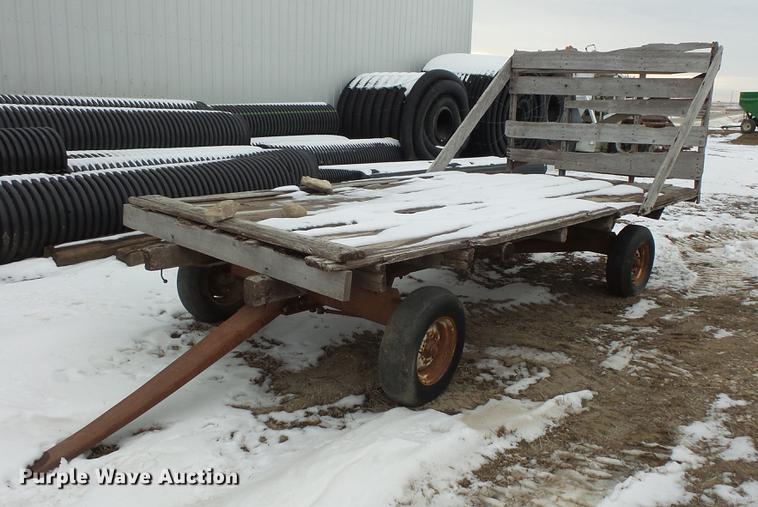 image for item EA9662 (2) grain wagons and hay trailer