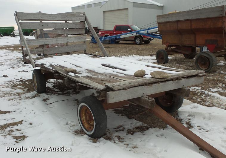 image for item EA9662 (2) grain wagons and hay trailer