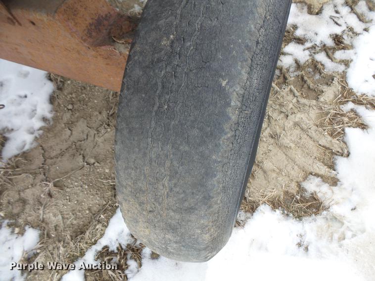 image for item EA9662 (2) grain wagons and hay trailer