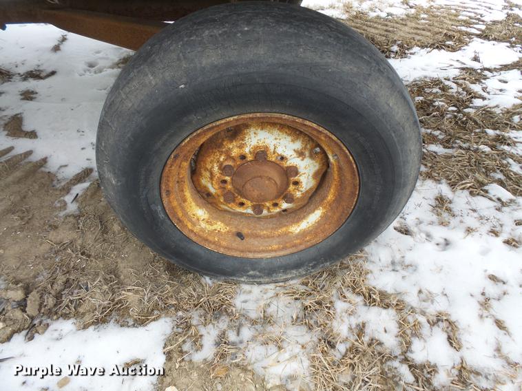image for item EA9662 (2) grain wagons and hay trailer