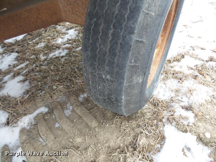 image for item EA9662 (2) grain wagons and hay trailer