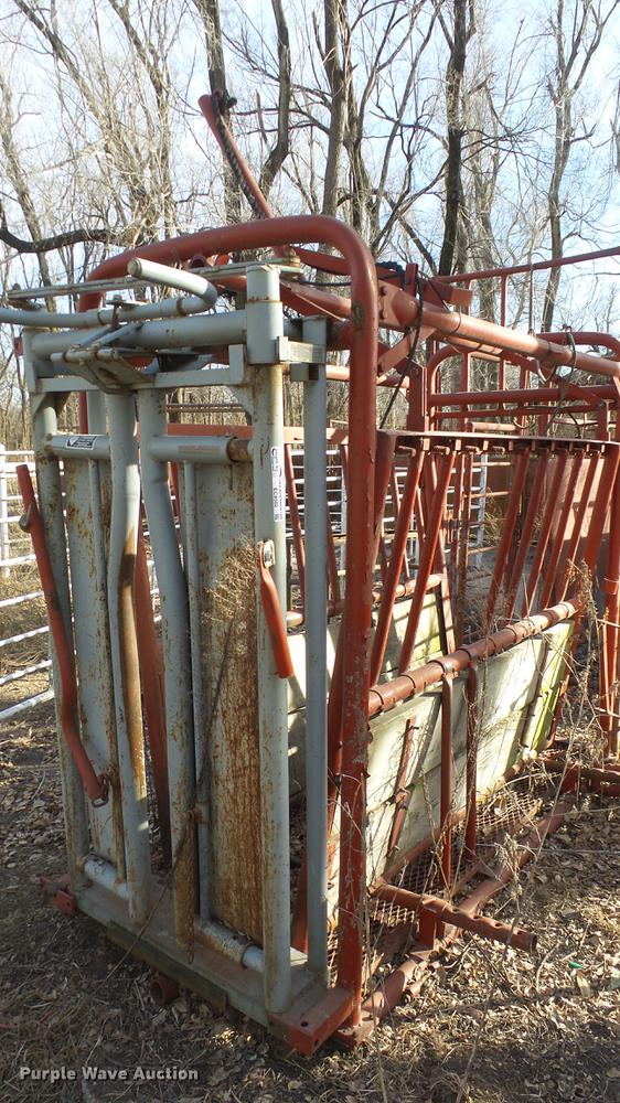 image for item EC9502 Strobert squeeze chute