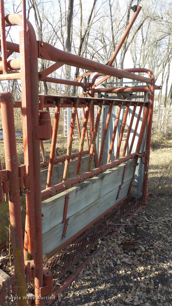 image for item EC9502 Strobert squeeze chute