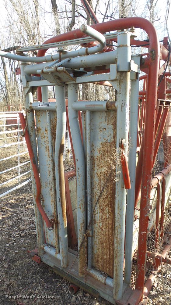 image for item EC9502 Strobert squeeze chute