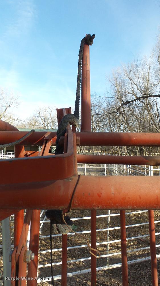 image for item EC9502 Strobert squeeze chute