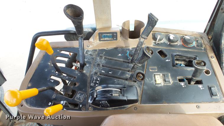 image for item EC9540 1999 John Deere 7810 MFWD tractor