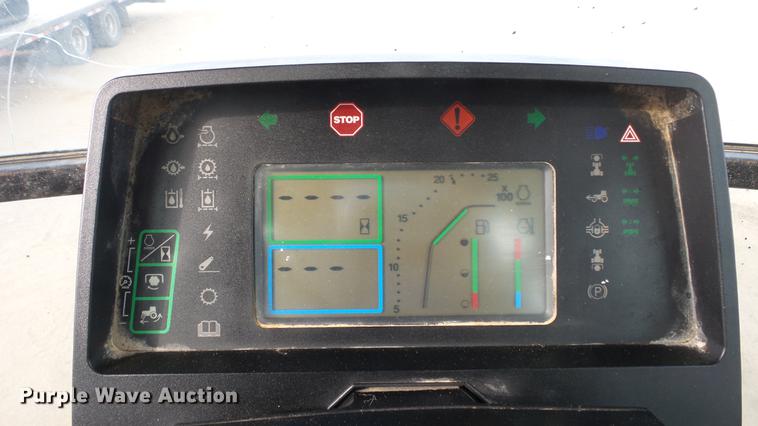 image for item EC9540 1999 John Deere 7810 MFWD tractor