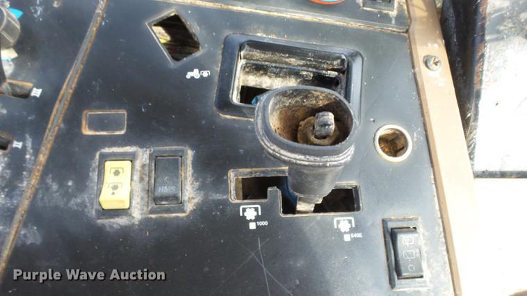 image for item EC9540 1999 John Deere 7810 MFWD tractor