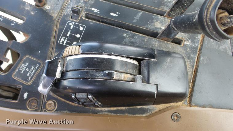 image for item EC9540 1999 John Deere 7810 MFWD tractor