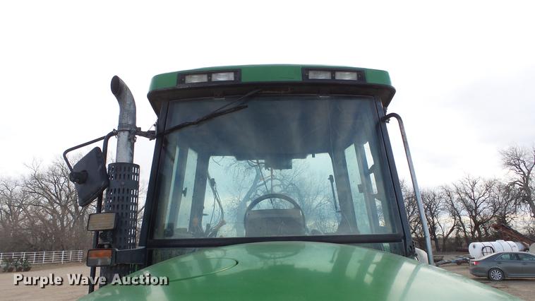 image for item EC9540 1999 John Deere 7810 MFWD tractor