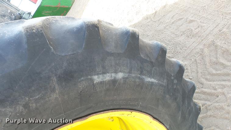 image for item EC9540 1999 John Deere 7810 MFWD tractor