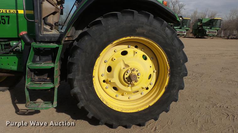 image for item EC9540 1999 John Deere 7810 MFWD tractor