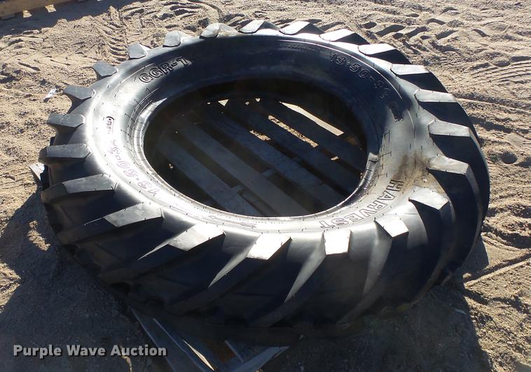 GGRTrac 13.5032 tire in Kinsley, KS Item EF9403 sold Purple Wave