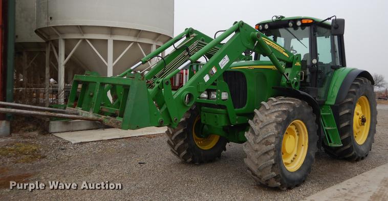 image for item J5515 2007 John Deere 7220 MFWD tractor