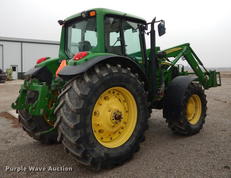 image for item J5515 2007 John Deere 7220 MFWD tractor