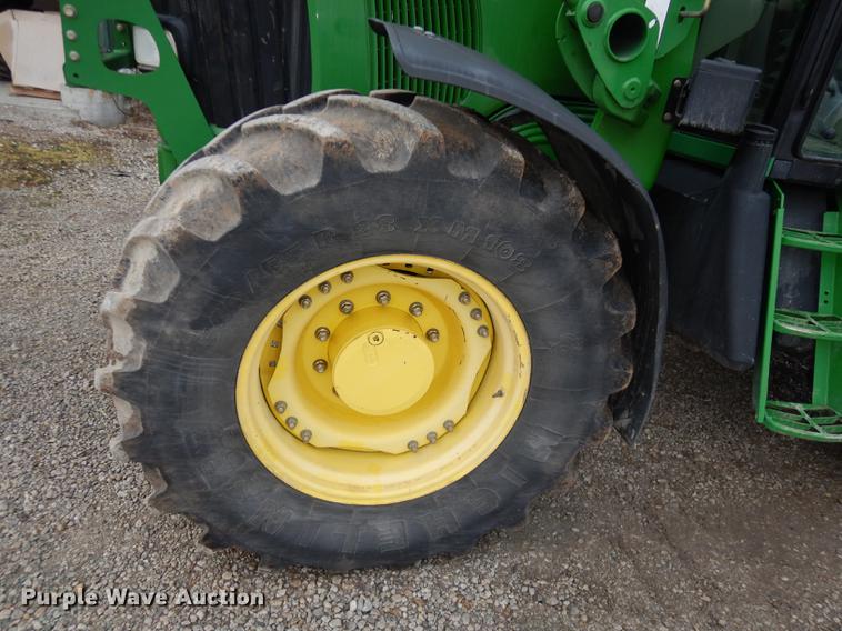 image for item J5515 2007 John Deere 7220 MFWD tractor