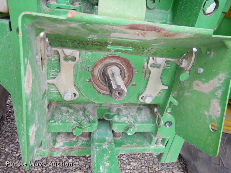 image for item J5515 2007 John Deere 7220 MFWD tractor