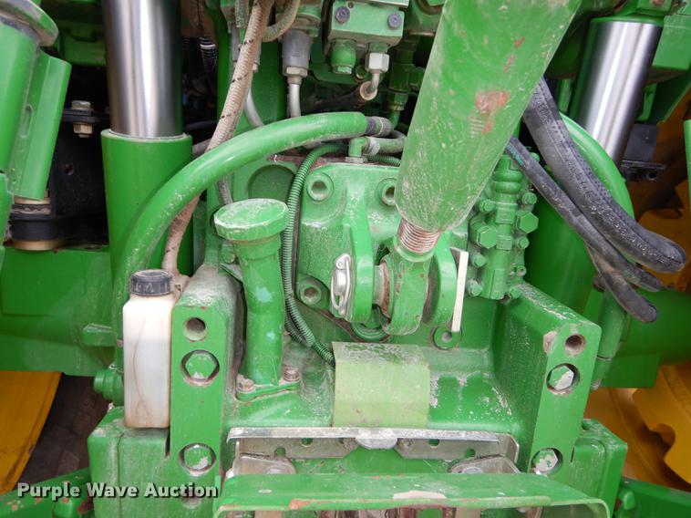 image for item J5515 2007 John Deere 7220 MFWD tractor
