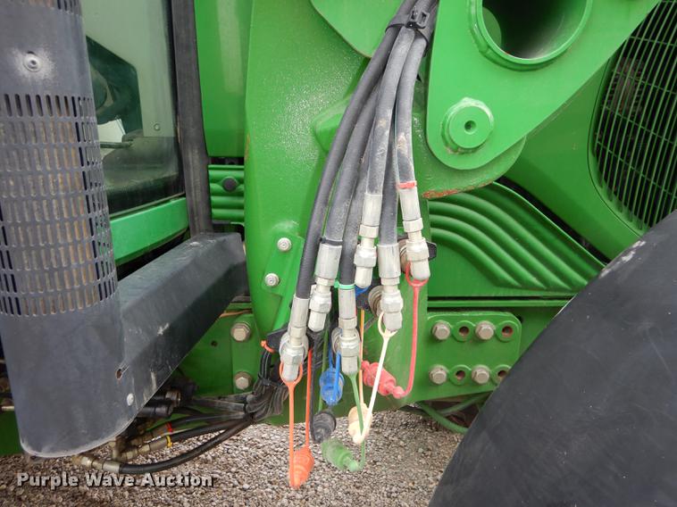 image for item J5515 2007 John Deere 7220 MFWD tractor