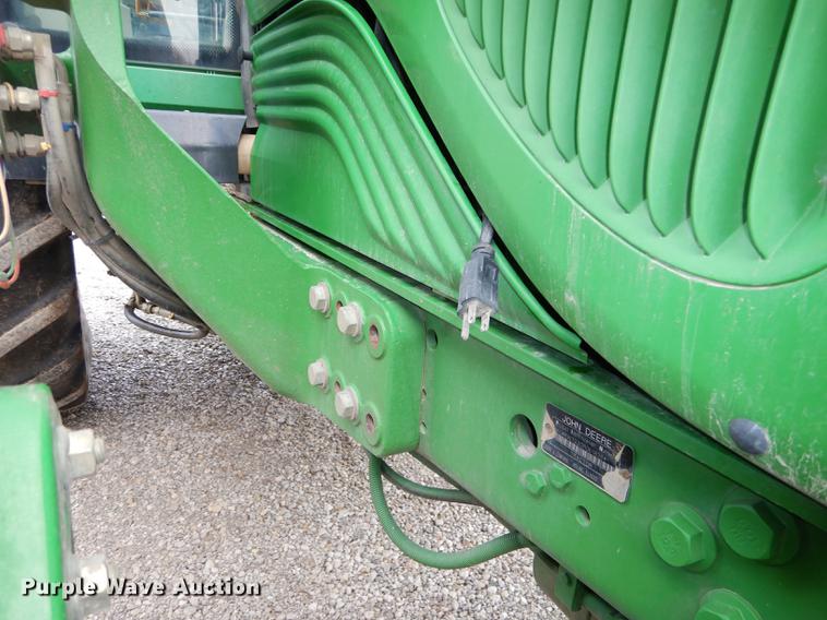 image for item J5515 2007 John Deere 7220 MFWD tractor