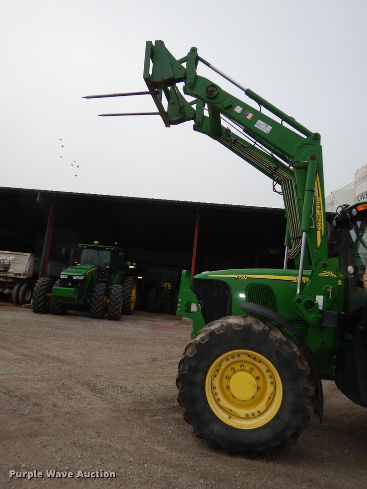 image for item J5515 2007 John Deere 7220 MFWD tractor