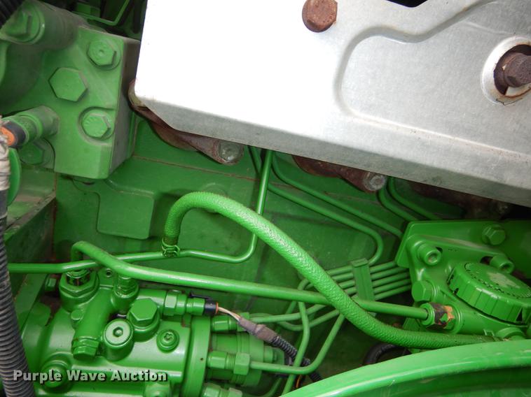 image for item J5515 2007 John Deere 7220 MFWD tractor