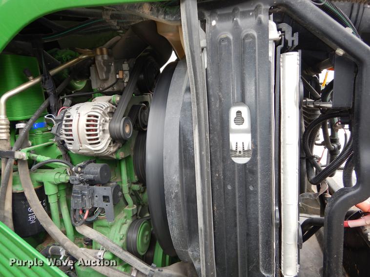 image for item J5515 2007 John Deere 7220 MFWD tractor