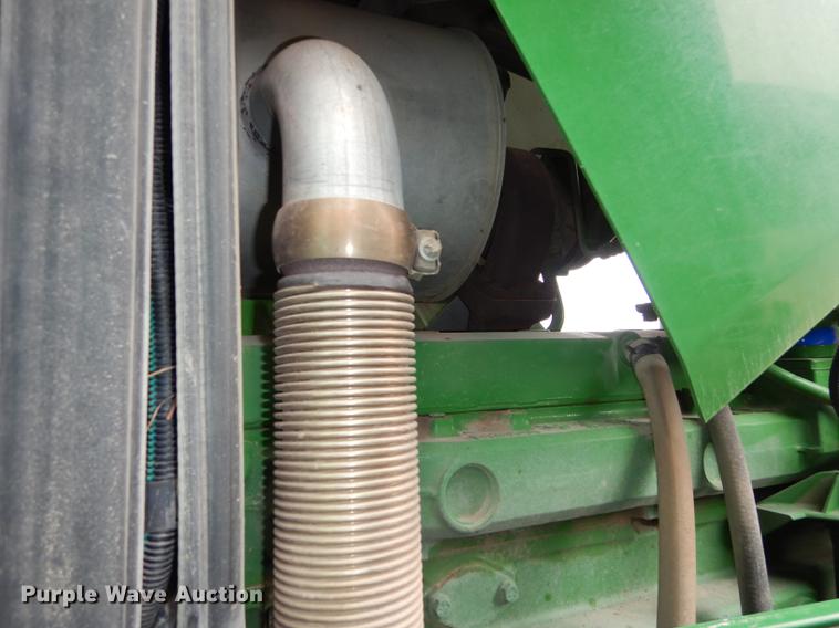 image for item J5515 2007 John Deere 7220 MFWD tractor