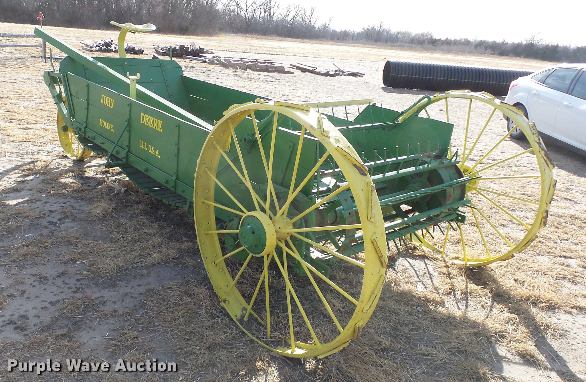 John Deere manure spreader in Inman, KS Item DX9994 sold Purple Wave