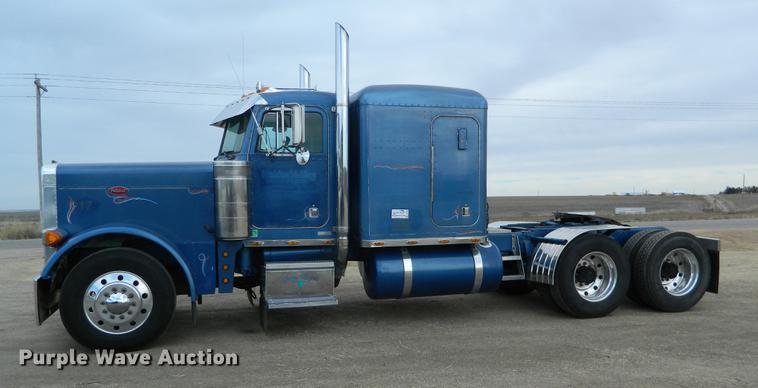 image for item DB6680 1989 Peterbilt 379 semi truck