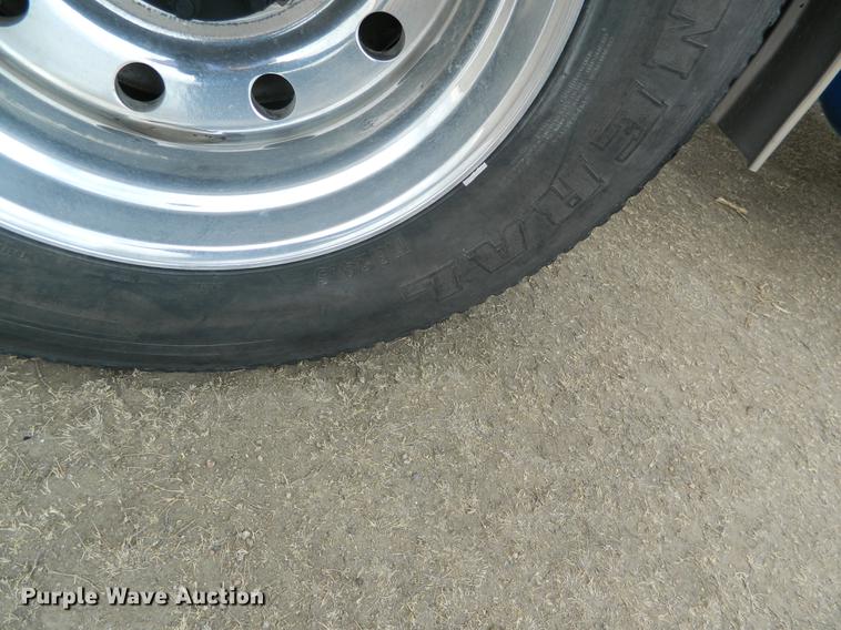 image for item DB6680 1989 Peterbilt 379 semi truck