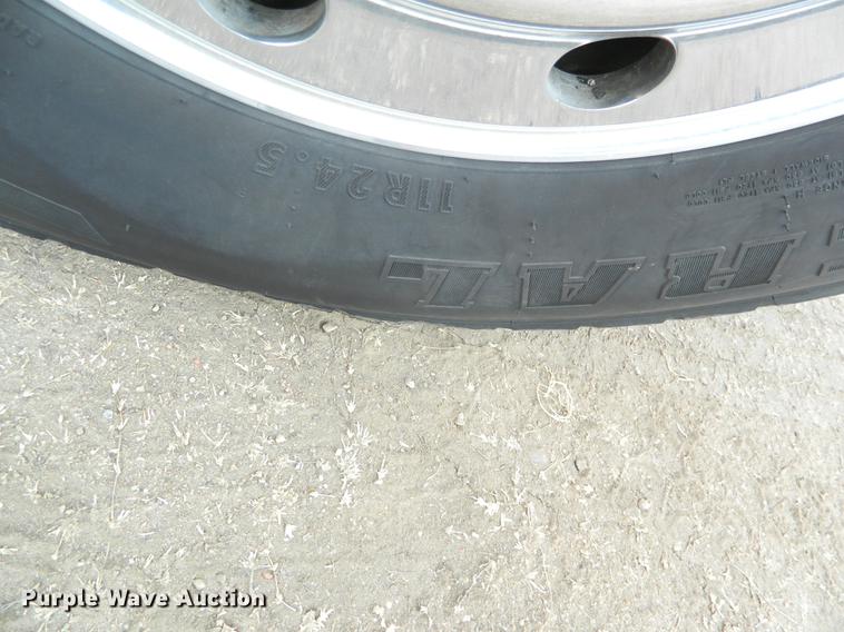 image for item DB6680 1989 Peterbilt 379 semi truck