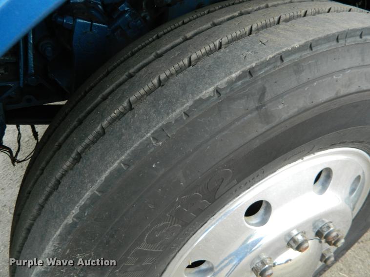 image for item DB6680 1989 Peterbilt 379 semi truck