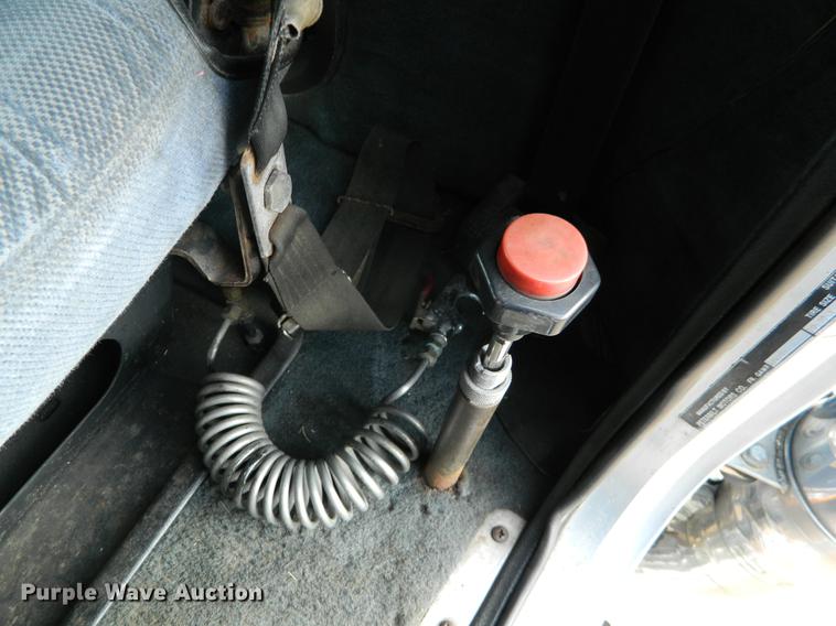 image for item DB6680 1989 Peterbilt 379 semi truck