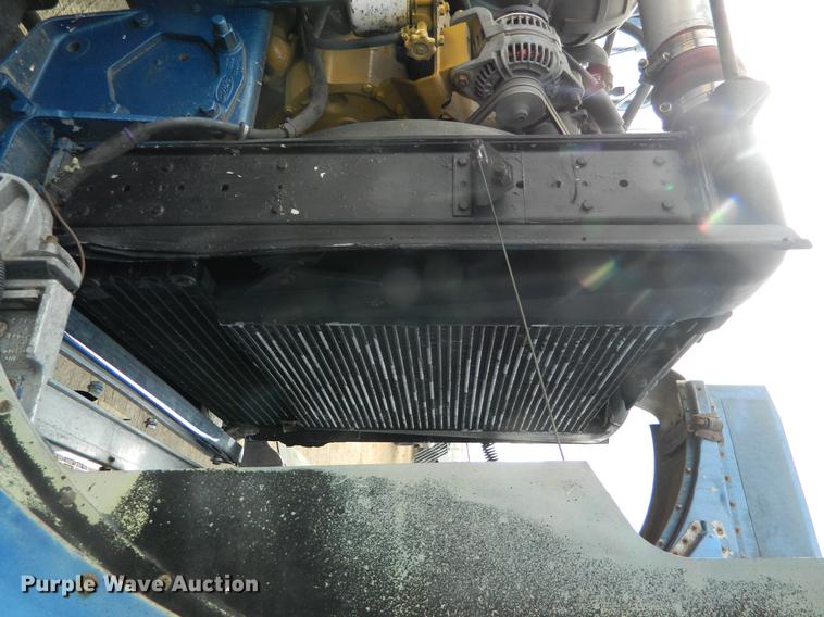 image for item DB6680 1989 Peterbilt 379 semi truck