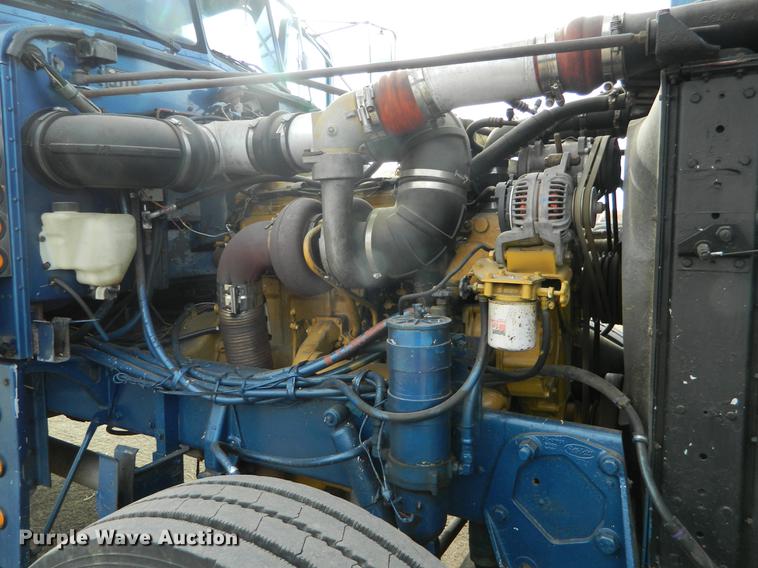 image for item DB6680 1989 Peterbilt 379 semi truck