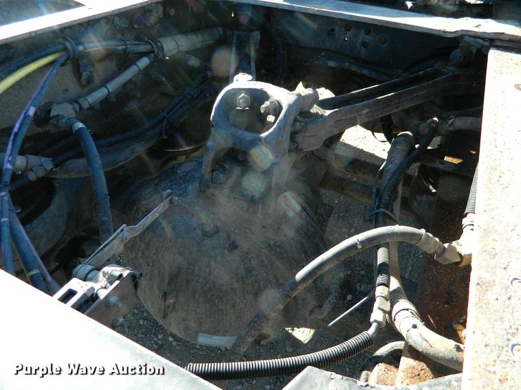 image for item DB6683 2006 Kenworth T600 semi truck