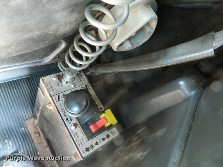 image for item DB6683 2006 Kenworth T600 semi truck