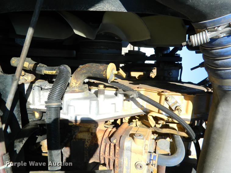 image for item DB6683 2006 Kenworth T600 semi truck