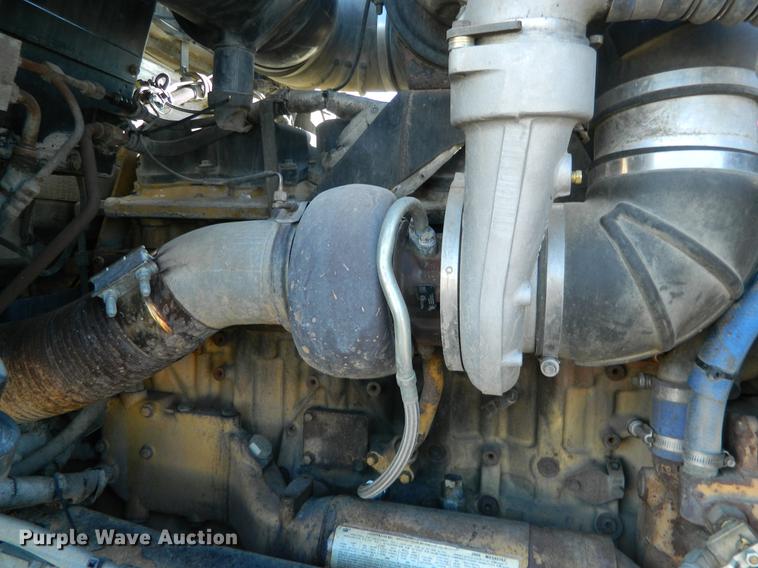 image for item DB6683 2006 Kenworth T600 semi truck