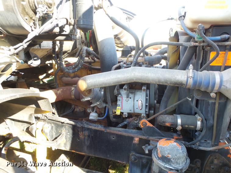 image for item DB7335 2004 Sterling 9500 semi truck