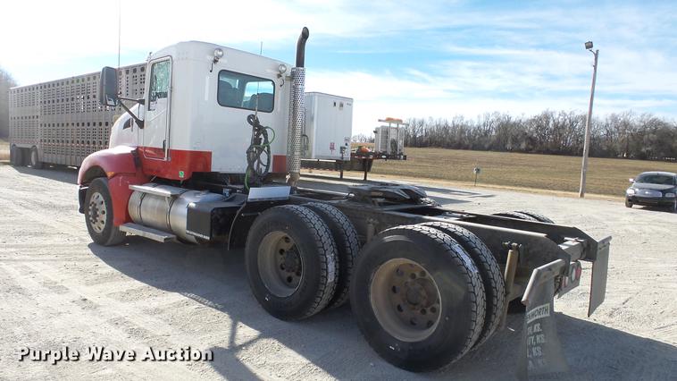 image for item DC0534 2014 Kenworth T660 semi truck