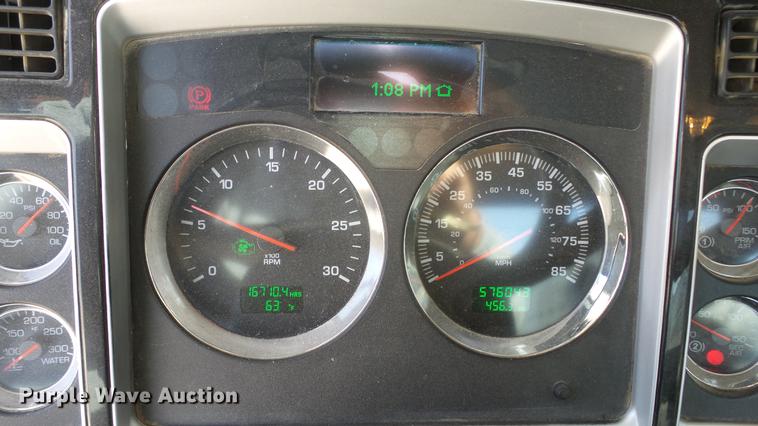 image for item DC0534 2014 Kenworth T660 semi truck