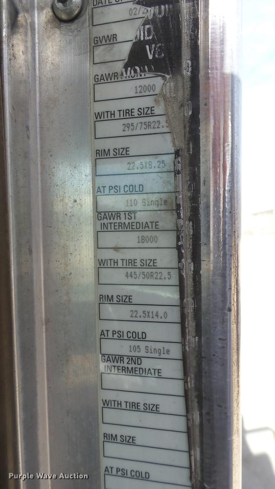 image for item DC0534 2014 Kenworth T660 semi truck