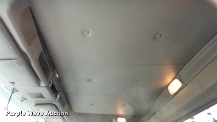 image for item DC0534 2014 Kenworth T660 semi truck