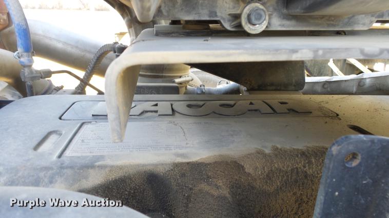 image for item DC0534 2014 Kenworth T660 semi truck