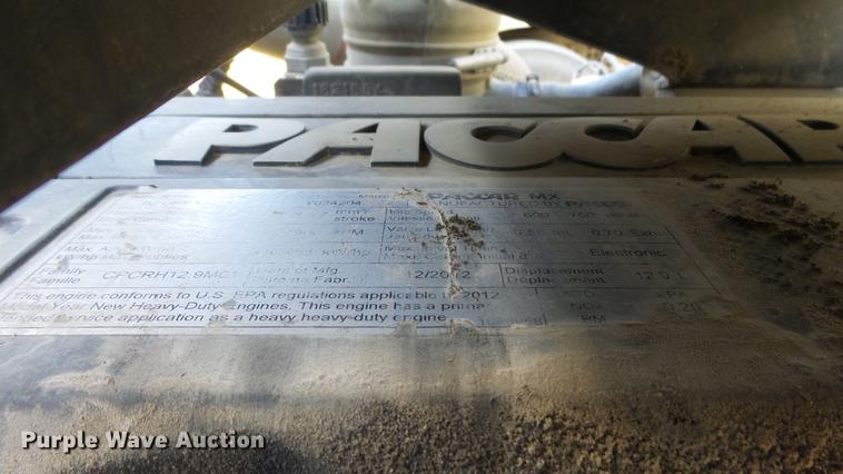 image for item DC0534 2014 Kenworth T660 semi truck