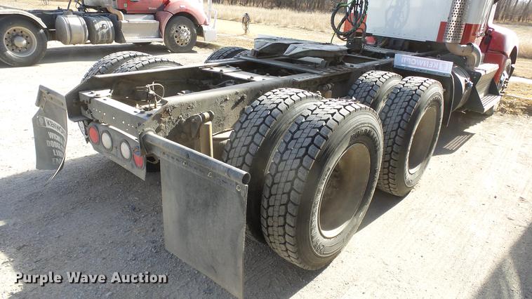 image for item DC0534 2014 Kenworth T660 semi truck