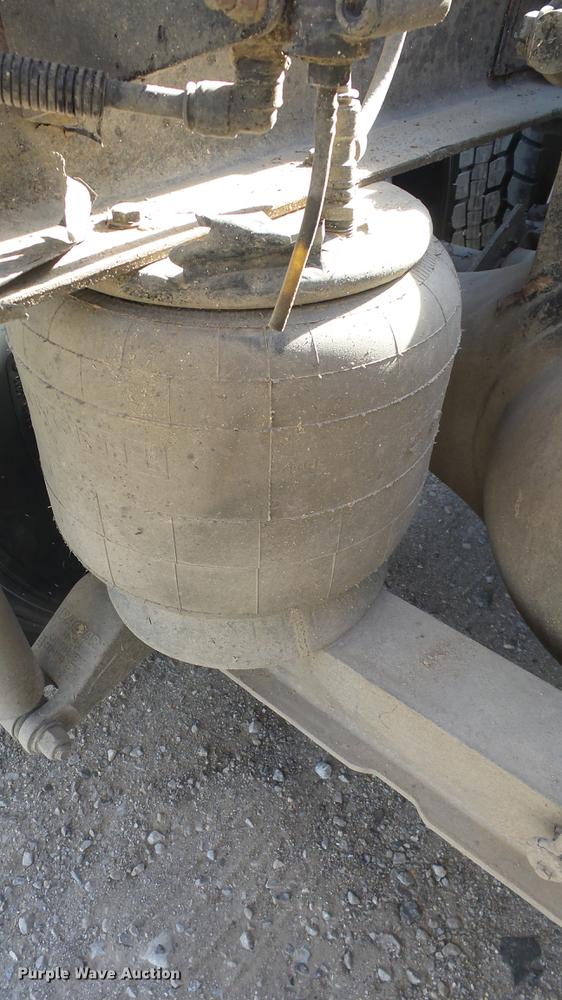 image for item DC0534 2014 Kenworth T660 semi truck